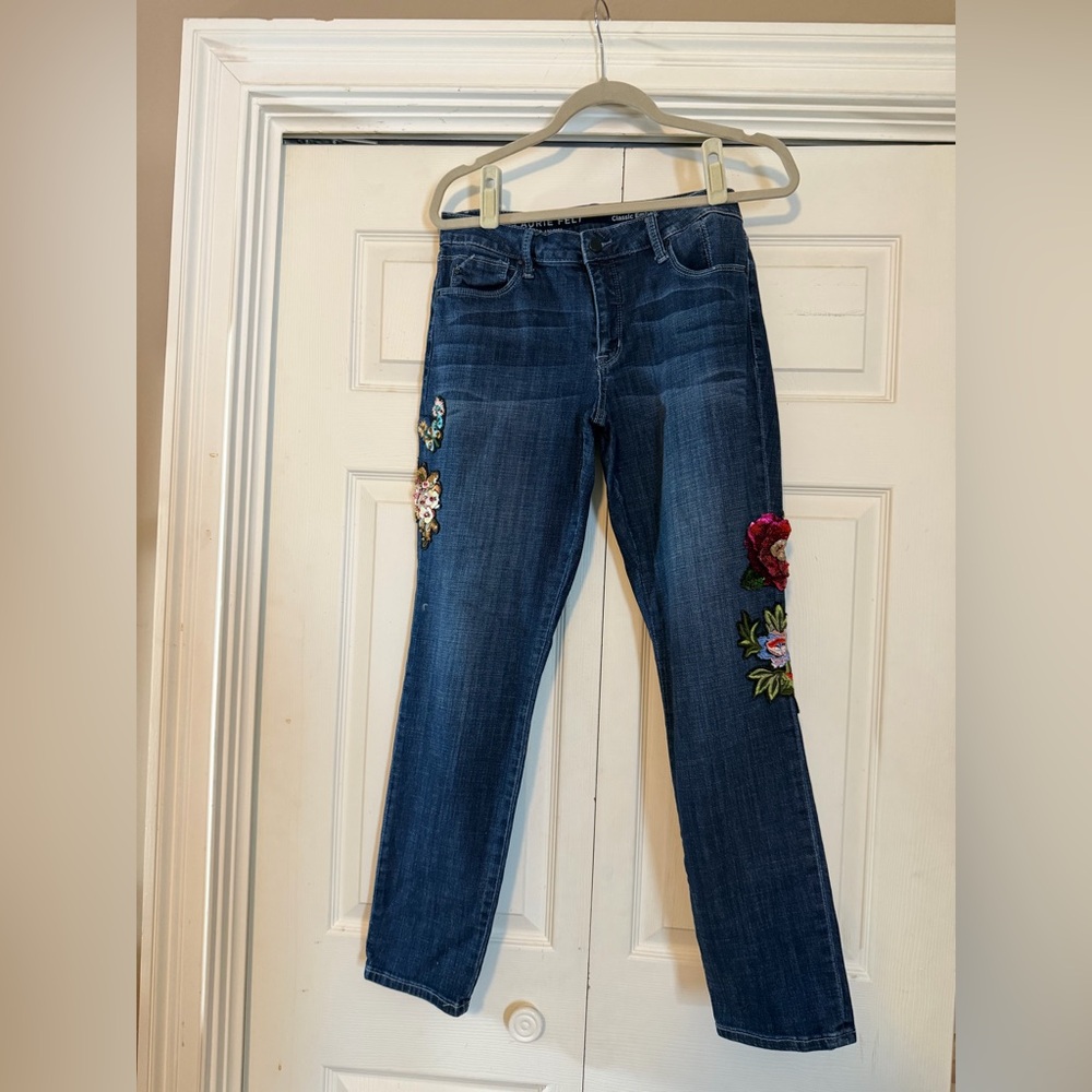 Laurie Felt Classic Denim Embellished Boyfriend Jeans 8 Sequins Patches Flowers